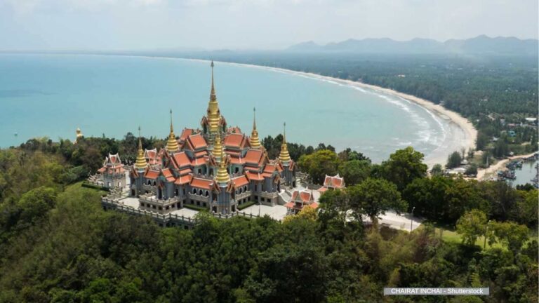 Thailand – Phra Mahathat Chedi Phakdee Prakat
