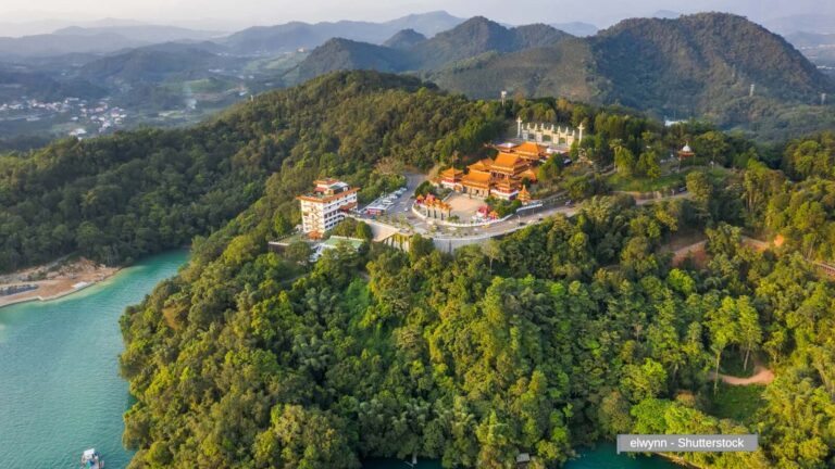 Taiwan, Nantou, Sun Moon Lake, Wen Wu Temple .