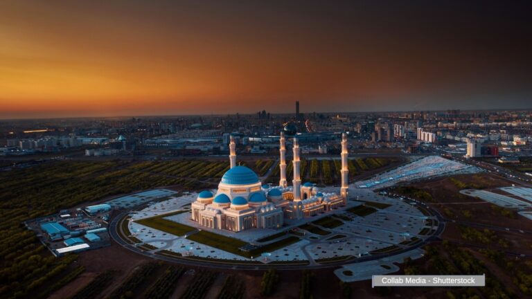 Kazakhstan, Great Mosque of Astana.